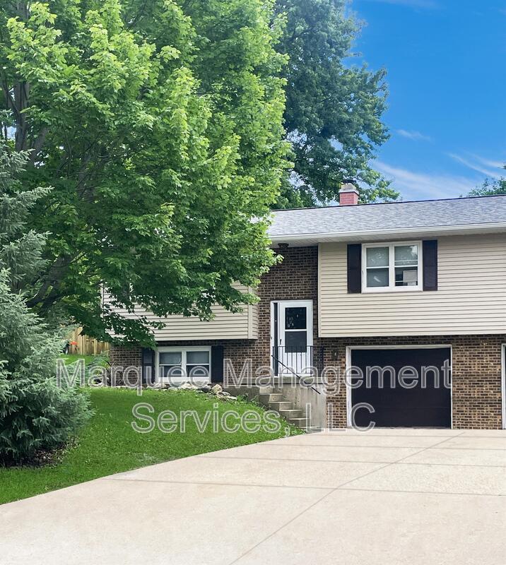 Foto principal - 140A Woodview Dr