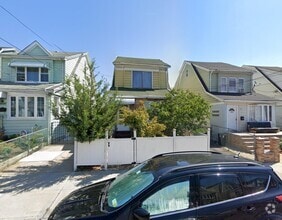 Building Photo - 8837 187th St