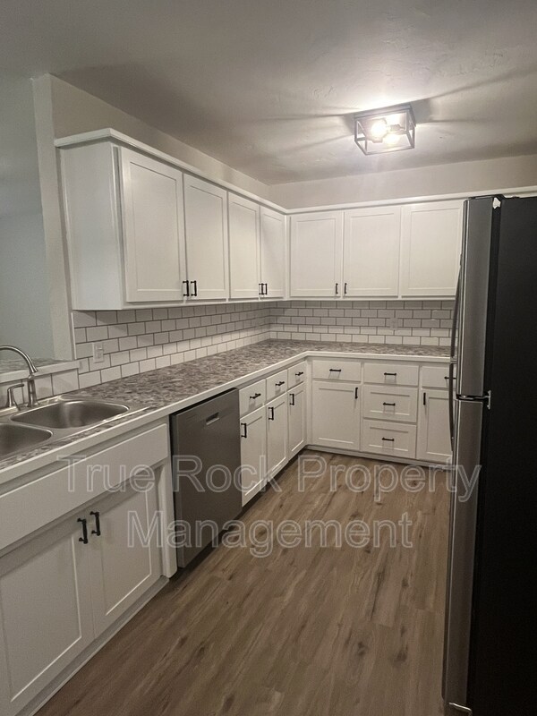 Foto del edificio - 15795 County Rd 1570