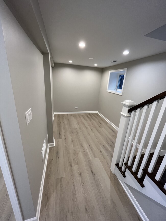 Downstairs living area - 2249 W Iowa St