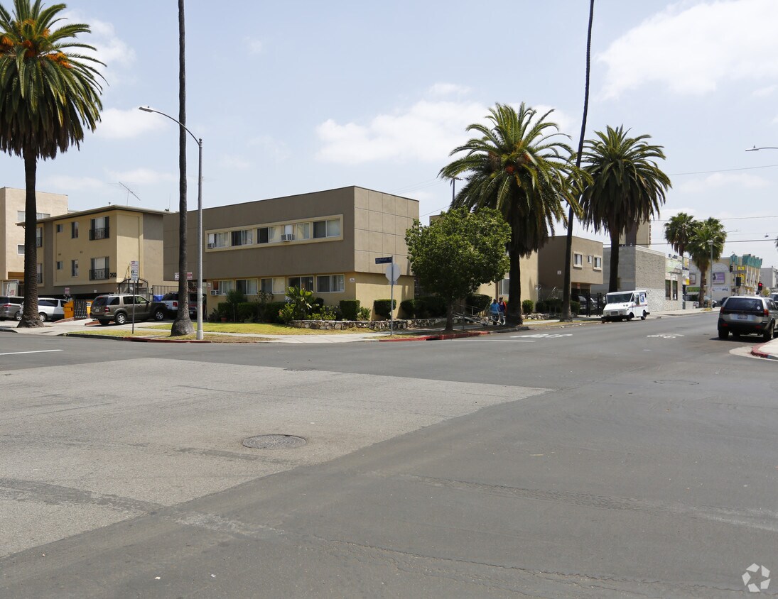 Foto principal - 4267-4269 W 4th St