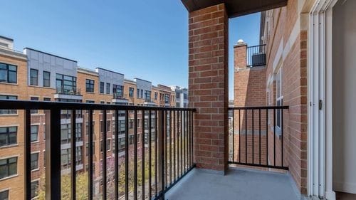 Foto del edificio - 1200 Grand St