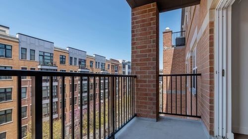 Building Photo - 1200 Grand St