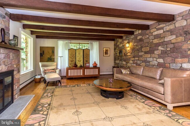 Foto del edificio - 3323 Creamery Rd