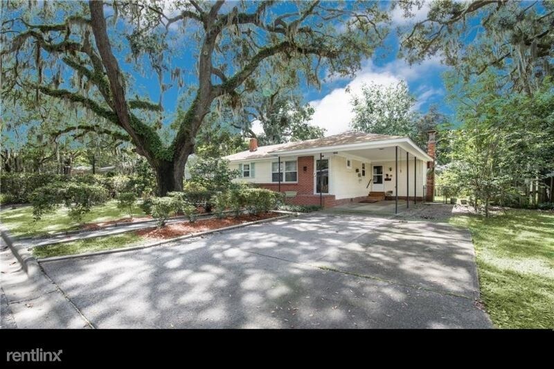 Primary Photo - 3 br, 2 bath House - 2105 East 60th Street