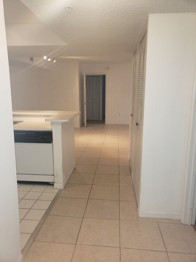 Foto del edificio - 2Bedroom, 2 Bath  in Laguana