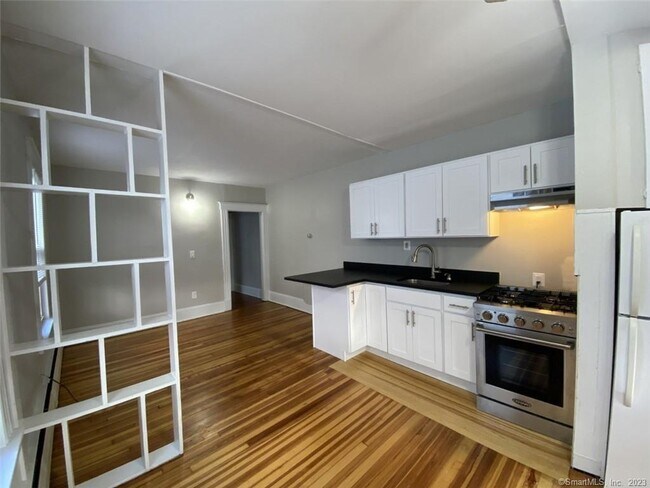 Foto del edificio - 34 Center St