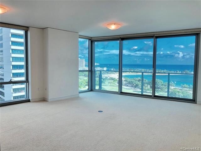 Foto principal - 1288 Ala Moana Blvd