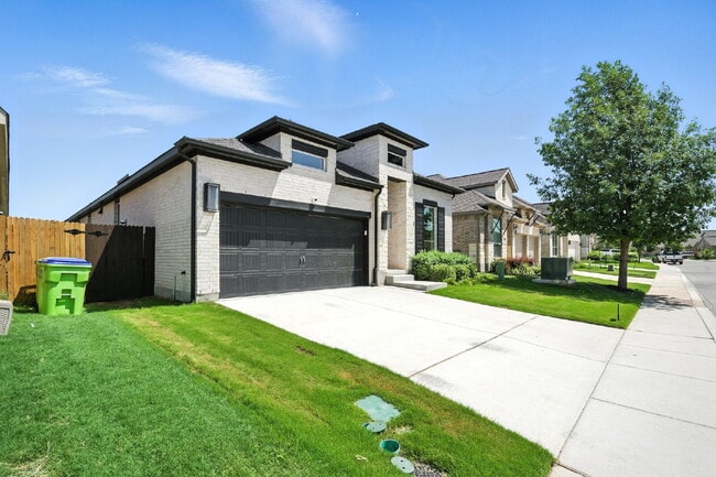 Building Photo - 9215 Aggie Run