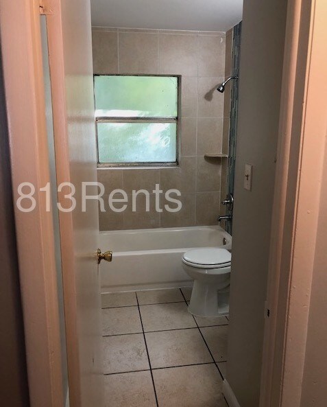 Foto del edificio - 9313 N 46th St
