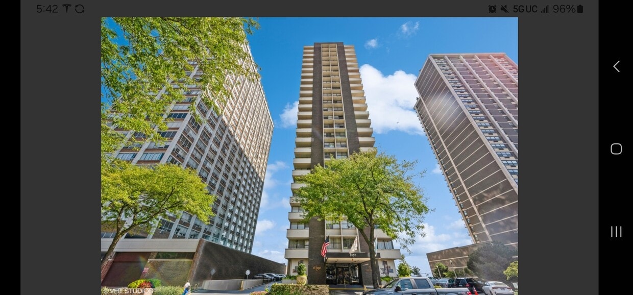 Primary Photo - 6157 N Sheridan Rd