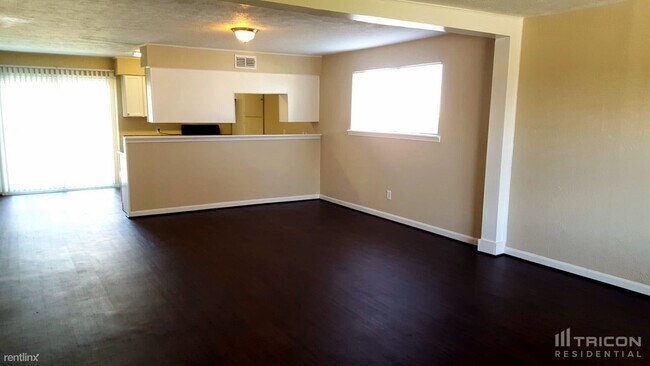 Building Photo - 16927 Folsom Dr