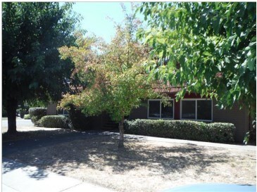Building Photo - 909 Bell St