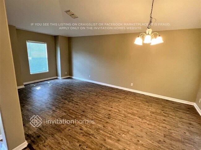 Foto del edificio - 3619 Briar Run Dr