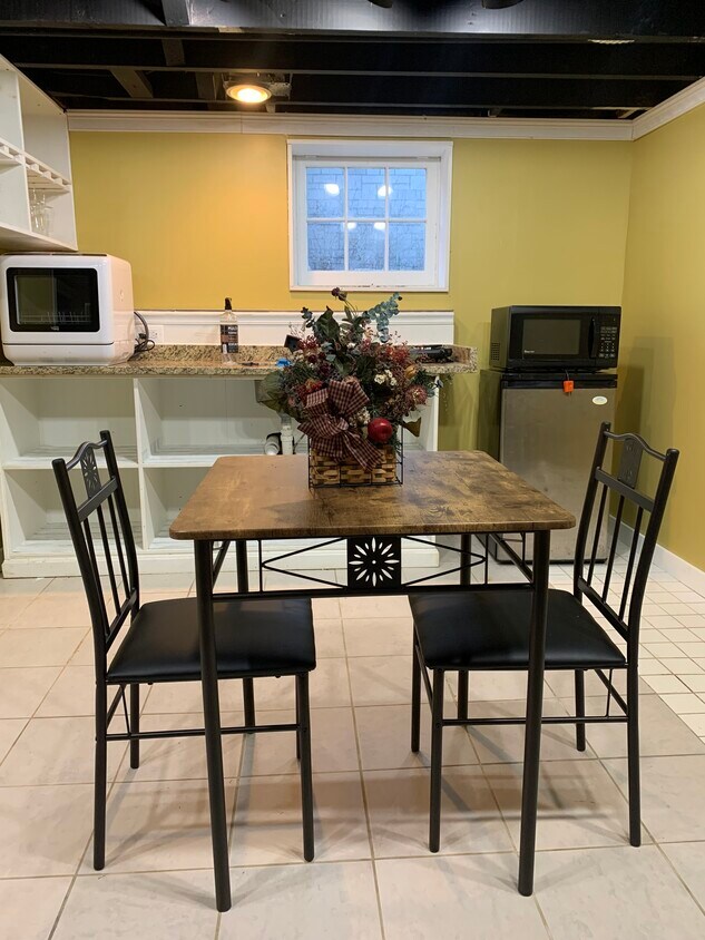 Foto principal - 3046 Woodside Ave