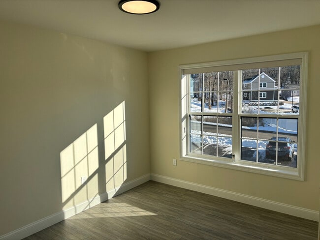 Building Photo - 725-727 Central Ave