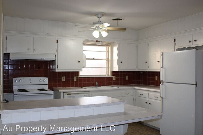 Building Photo - 3 br, 2 bath House - 5111 Leland Dr
