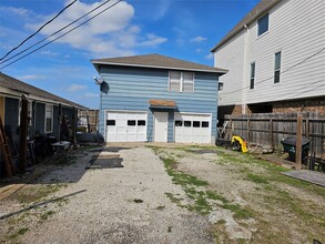 Building Photo - 5438 Kansas St