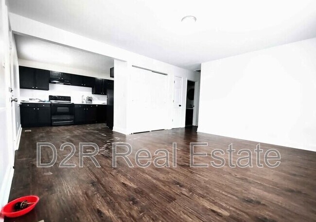 Foto del edificio - 7911 Southfield Dr