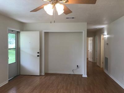 Building Photo - 560 Beverly Dr