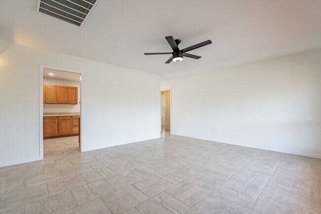Foto del edificio - 10802 W Hope Dr