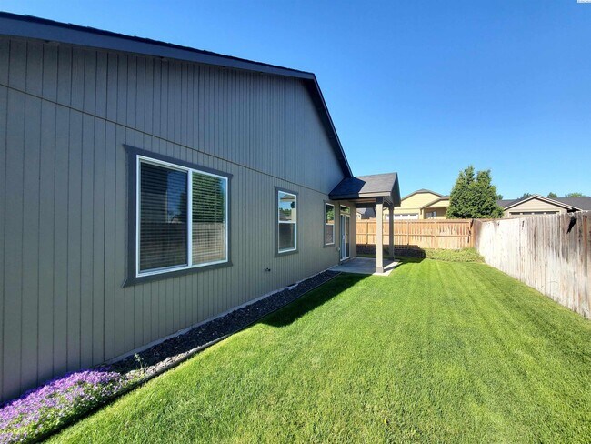 Foto del edificio - For rent West Kennewick