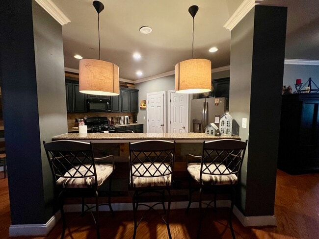 Building Photo - 3348 Redmon Hl