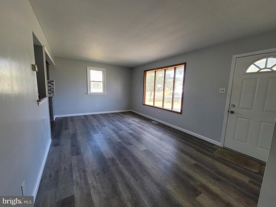 1207 Cooper St, Deptford, NJ 08096 House Rental in Deptford, NJ