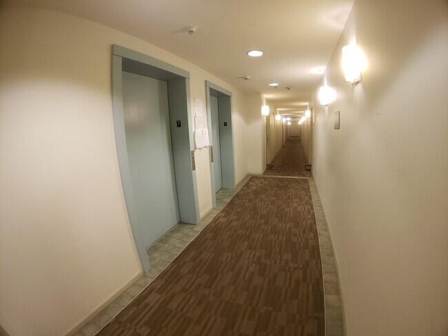Foto del edificio - 100 N Hermitage Ave