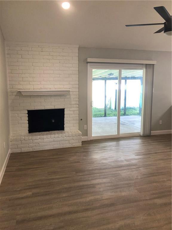 Foto del edificio - 4800 Pewter Ln
