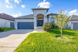 Building Photo - 514 Prado Dr