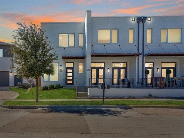 Building Photo - 402 Templeton Dr