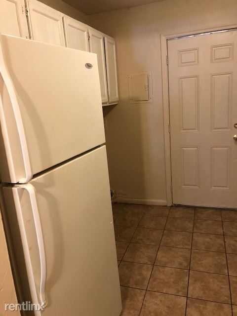 Building Photo - 3 br, 1.5 bath  - 3925 Overland Hts Apt D