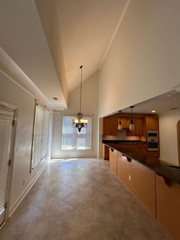 Building Photo - 1120 Haven Rd