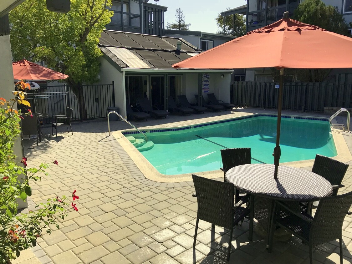 Trinity Terrace Apartments in Walnut Creek, CA