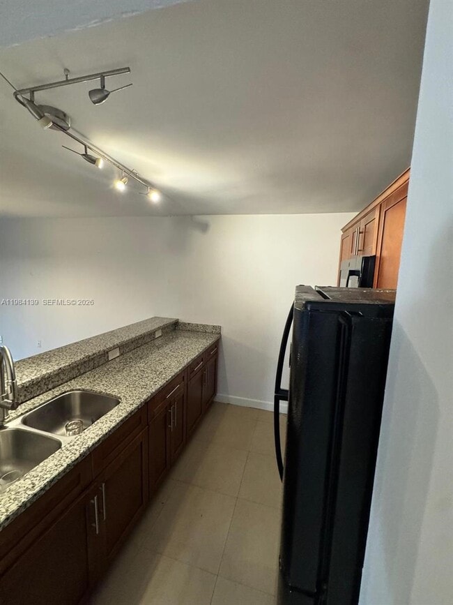 Building Photo - 10700 SW 108th Ave