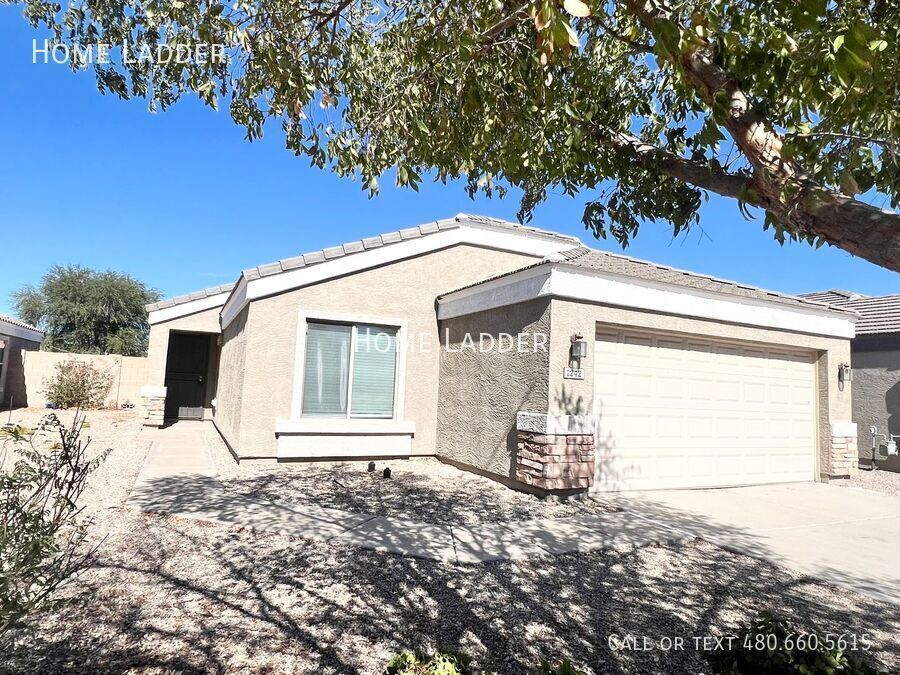 Primary Photo - 1242 E Bradstock Way