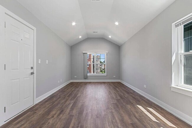 Foto del edificio - 6418 S Champlain Ave