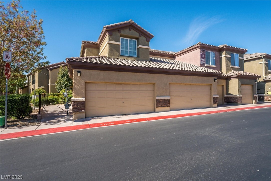 Primary Photo - 6868 Sky Pointe Dr