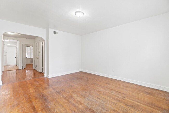 Foto del edificio - Charming 2 Bedroom Apartment in Beautiful ...
