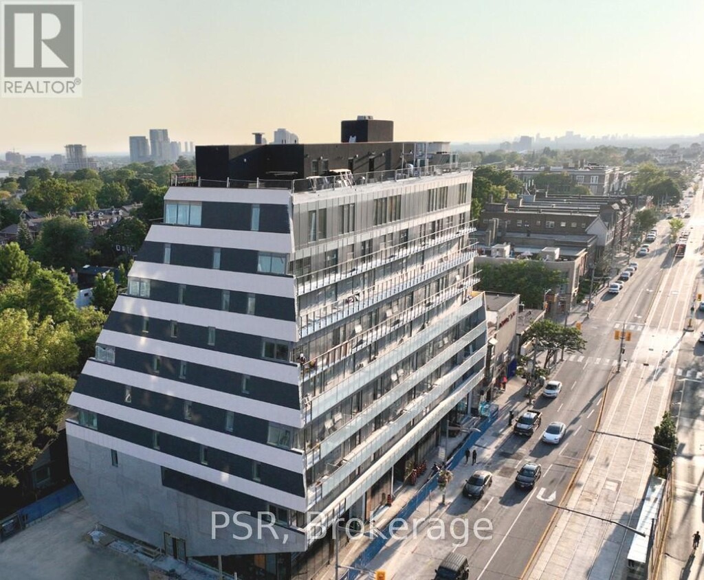 Photo principale - 863-863 St Clair Ave W