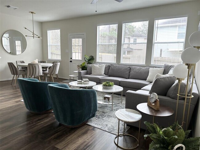 Building Photo - 75 Blue Creek Pl