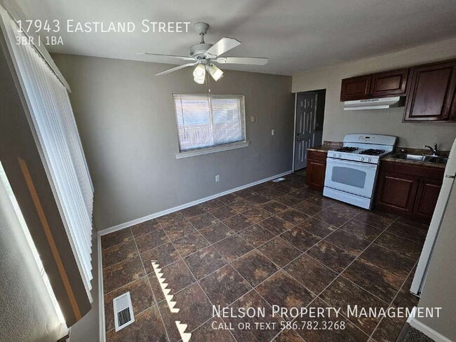 Building Photo - 17943 Eastland St