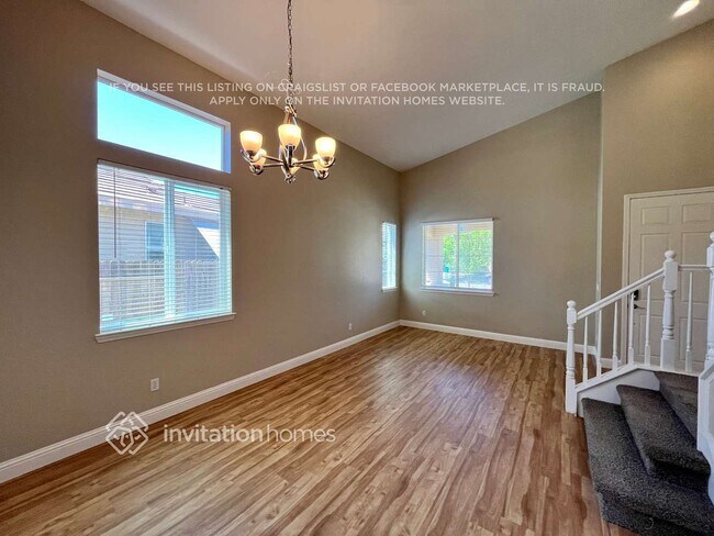 Building Photo - 1740 Cattail Dr
