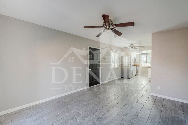 Foto del edificio - 600 S Dobson Rd