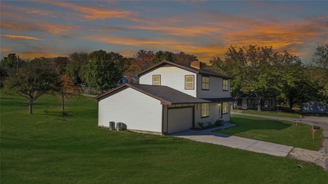 Building Photo - 9306 High Noon Dr
