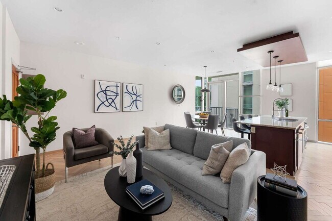 Foto del edificio - Sophisticated Living on Barton Springs