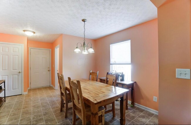 Foto del edificio - 3758 Dunlane Ct