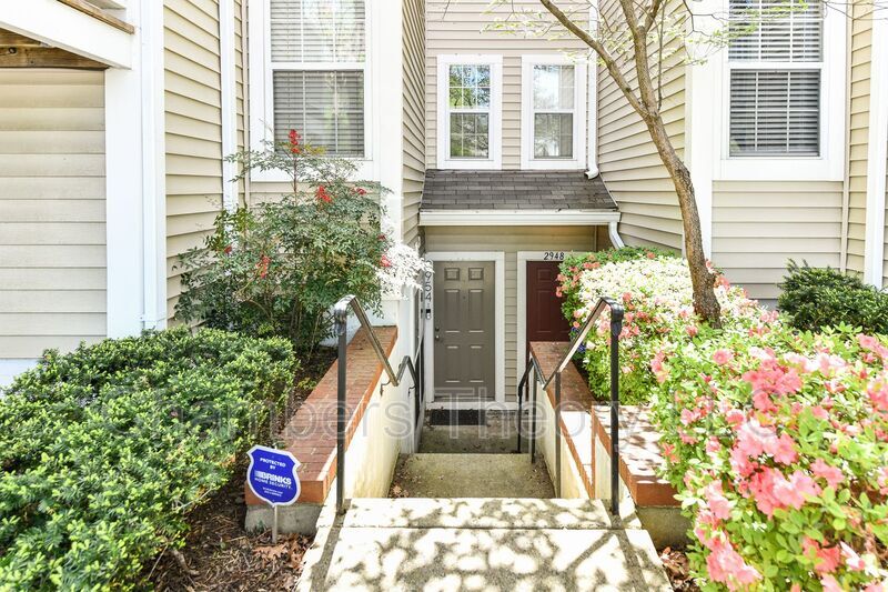 Primary Photo - 2954 Yarling Ct