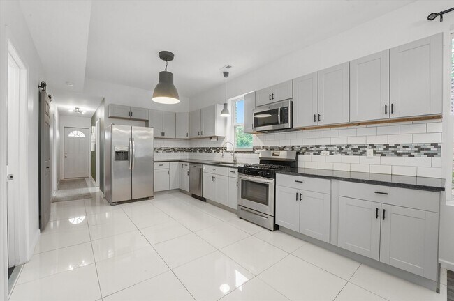 Foto del edificio - 1316 S Millard Ave